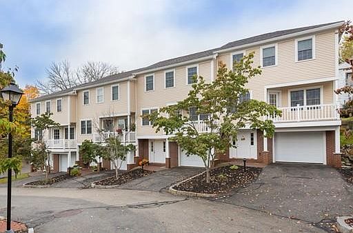 1st image of 15 Currier St Unit 6