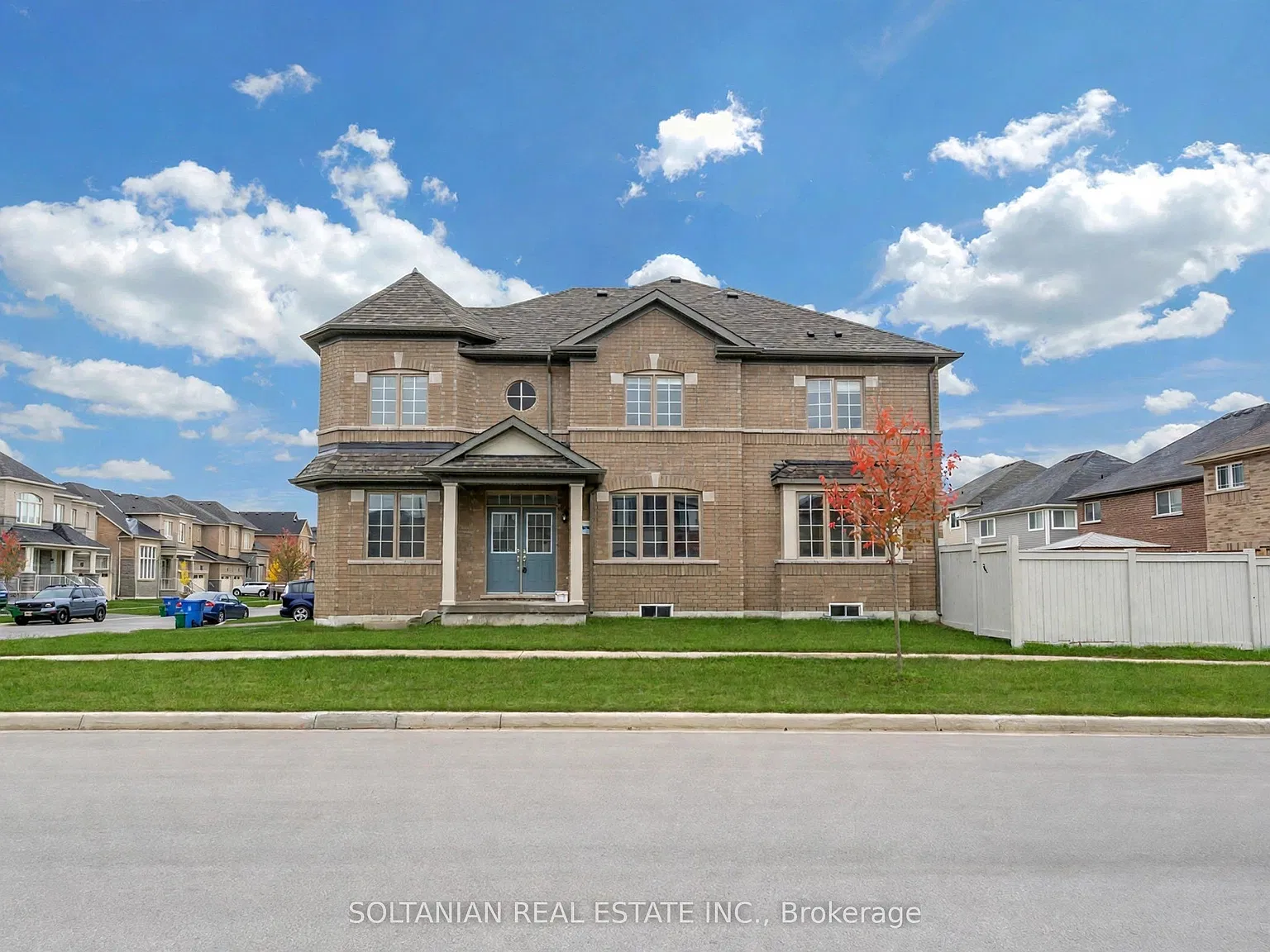 4 bed, $3,500 — Photo 1