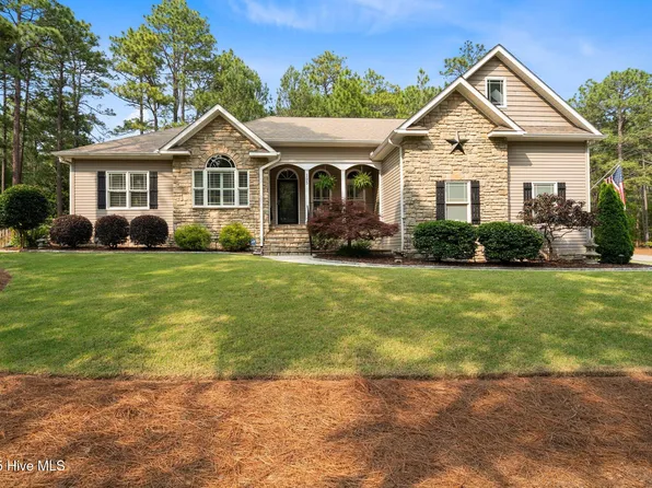 195 Devonshire Avenue W, Seven Lakes, NC 27376