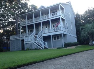 7030 Airlie Oaks Ln, Wilmington, NC 28403