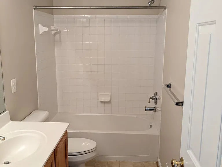 6509 Wiltshire Dr #L — Photo 20