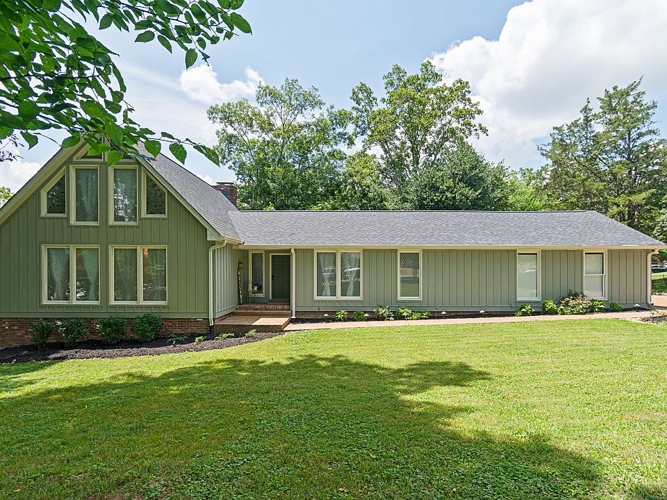 1st image of 1058 Greenwood Ct