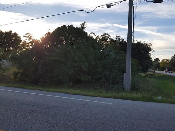 4th image of 3421 Beacon Dr