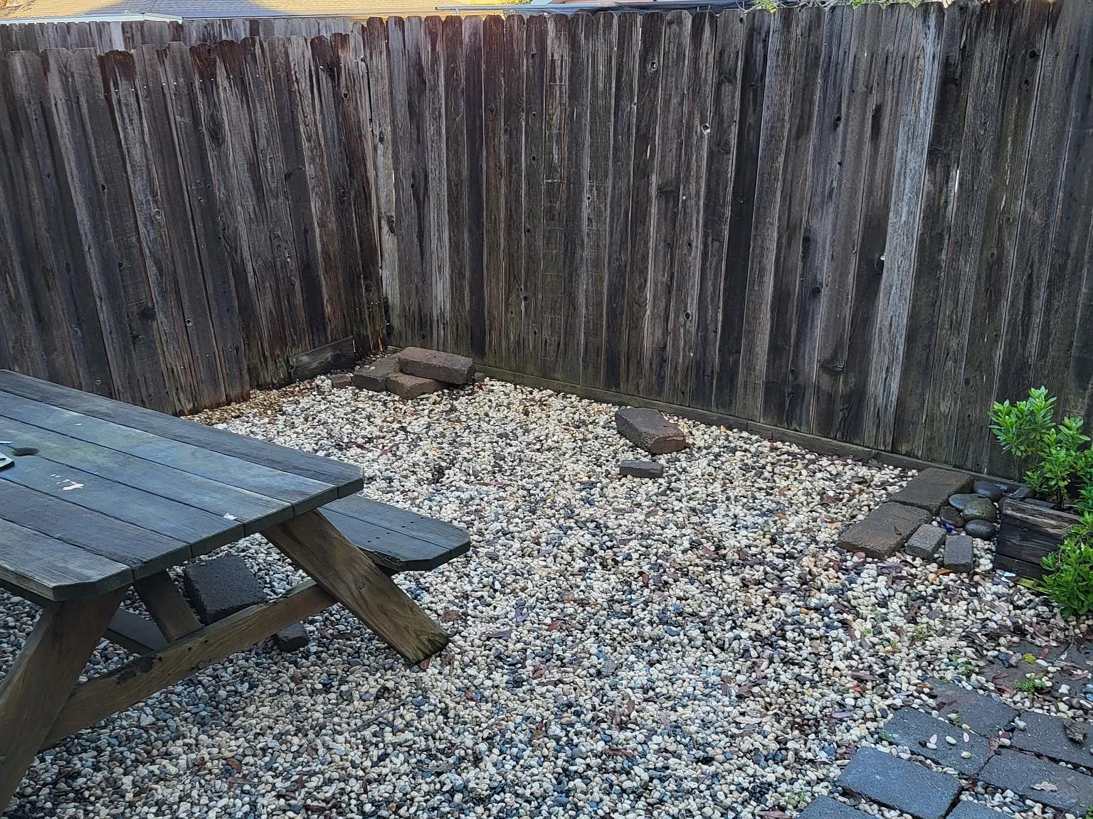 2 bed, 900 sqft, $2,500 — Photo 2