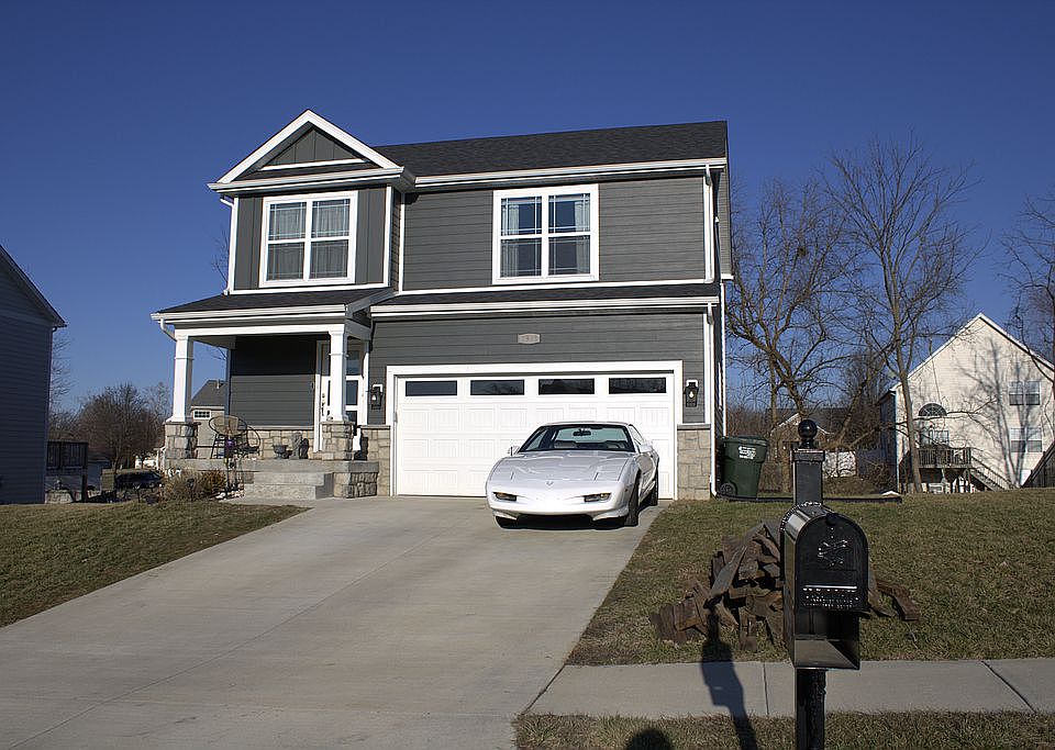 7993 Pikewood Field Way