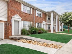 Brentwood Hills Luxury Townhomes