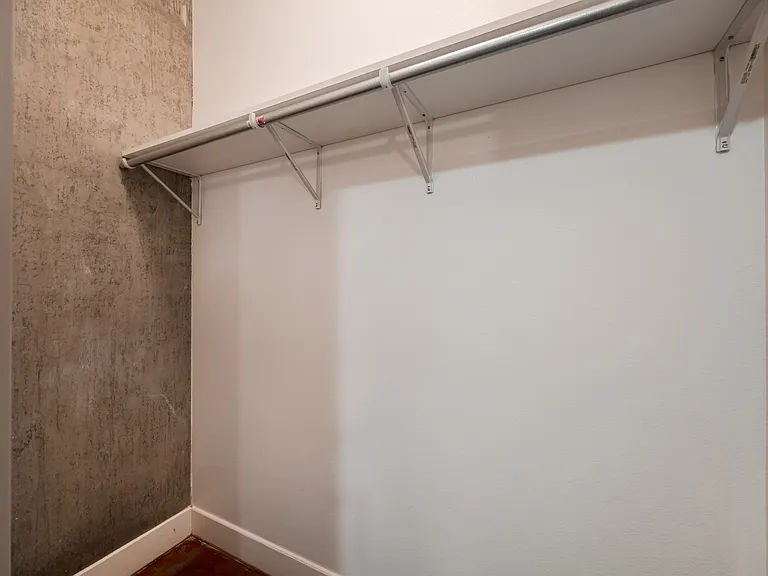 840 Green St #121 — Photo 14