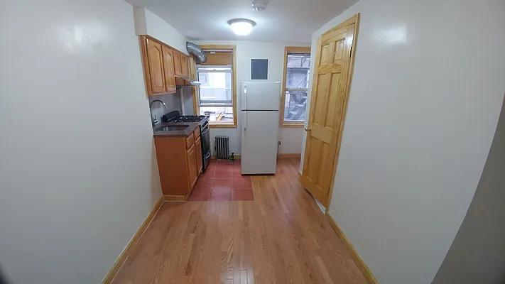 Rented by Downtown Mgt & Realty LLC | media 1