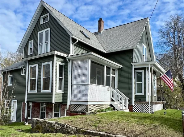 96 Chase Ave, Webster, MA 01570