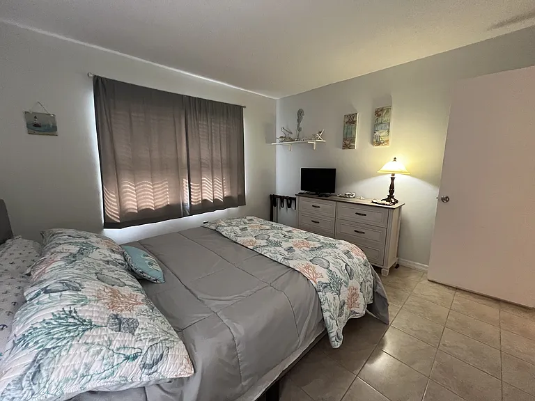 3668 Trophy Blvd #1 — Photo 54