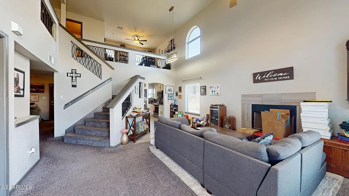 Building Photo - 240 S Halstead Dr