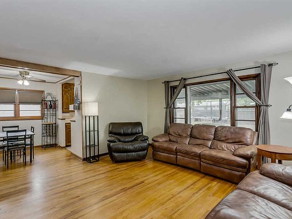 5th image of 3510 S Hiram Ave