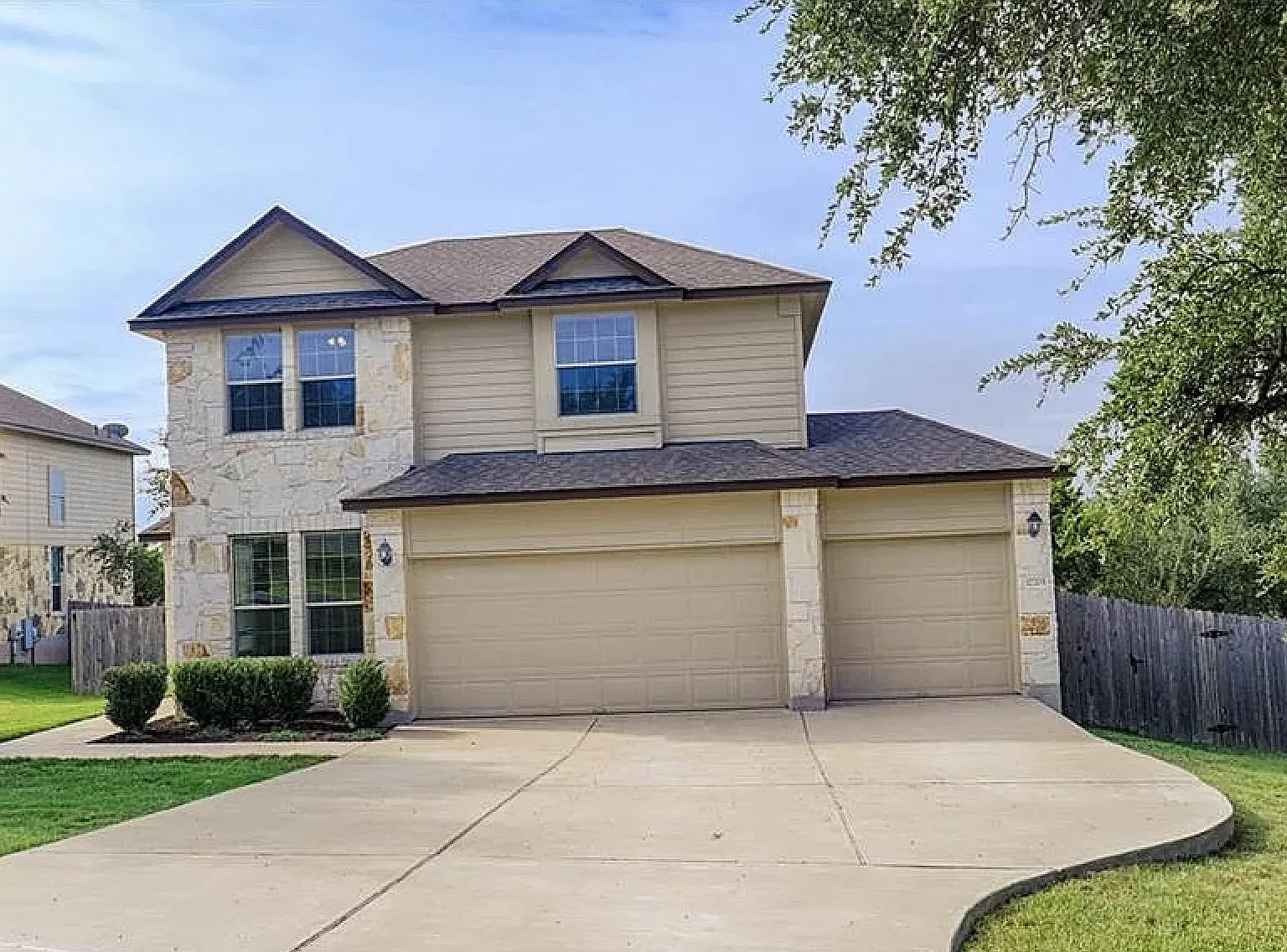 17705 Linkwood Dr — Photo 2