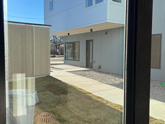 4th image of 111 & 113 W Sussex Ave