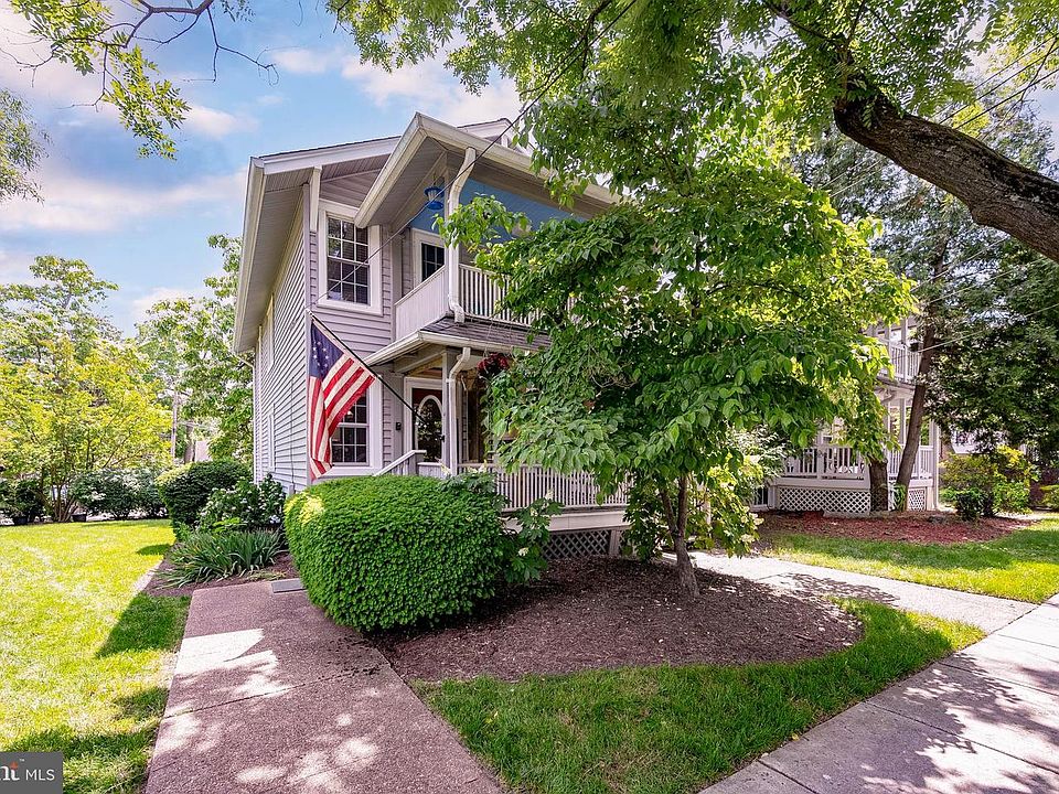 1st image of 217 Duncan Ave #A