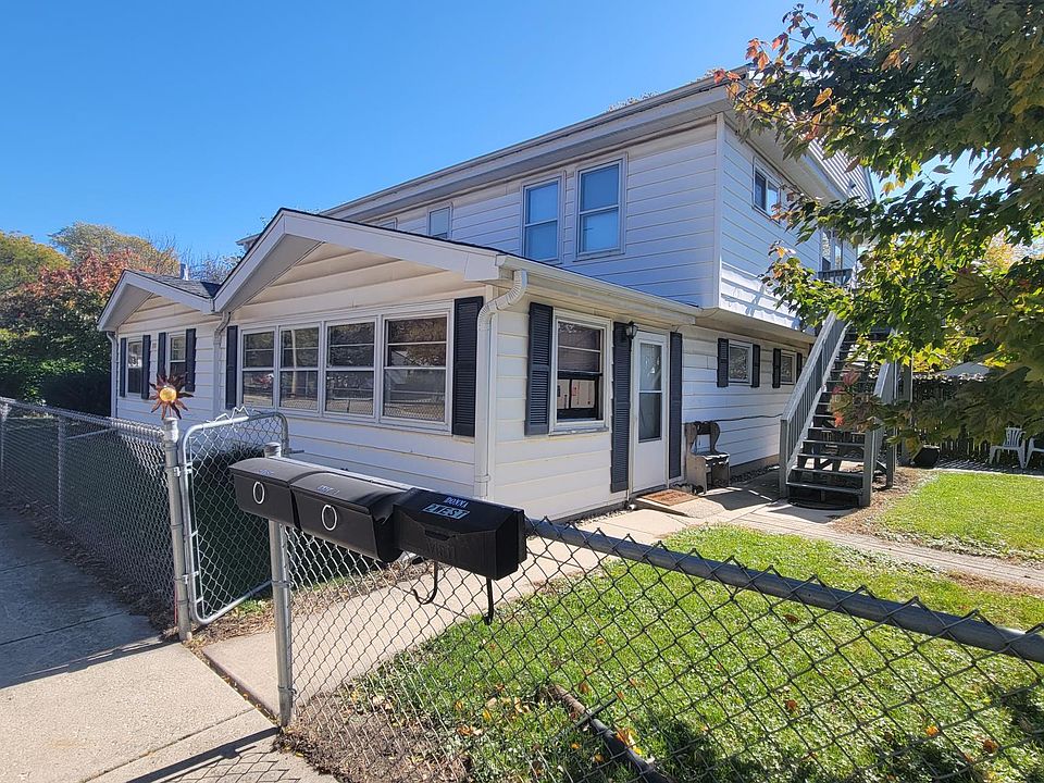 1st image of 701 S Margaret St