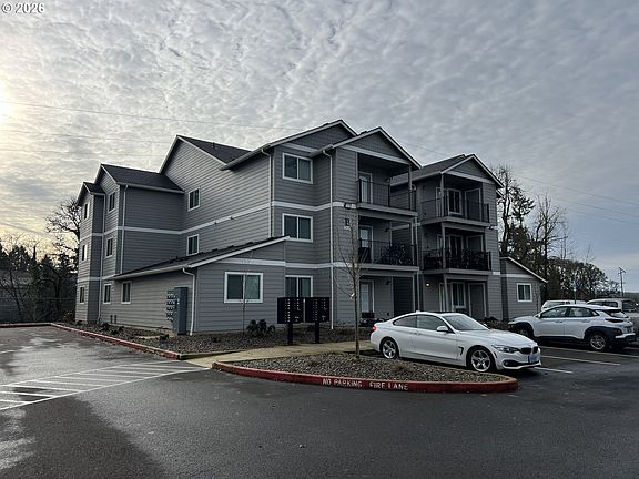 2nd image of 972 N 2nd St #84