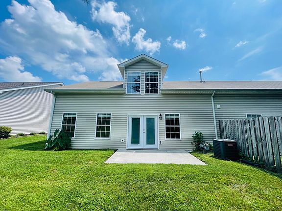 2nd image of 1001 Brittany Deanne Ln