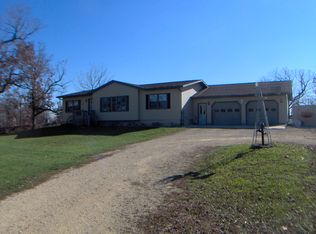 4873 Section Line Rd, Dodgeville, WI 53533
