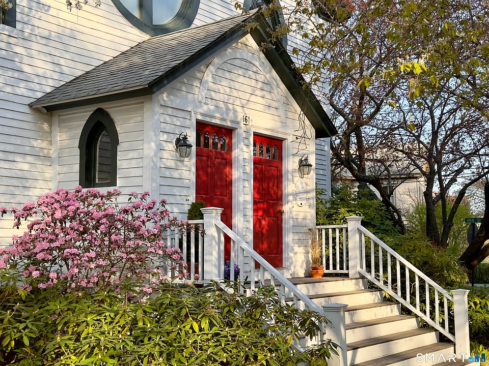1st image of 161 Whitfield St #4