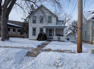 418 8th St, Red Wing, MN 55066