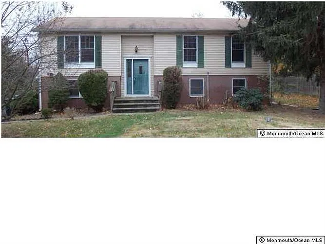 100 N New Prospect Rd photo 1