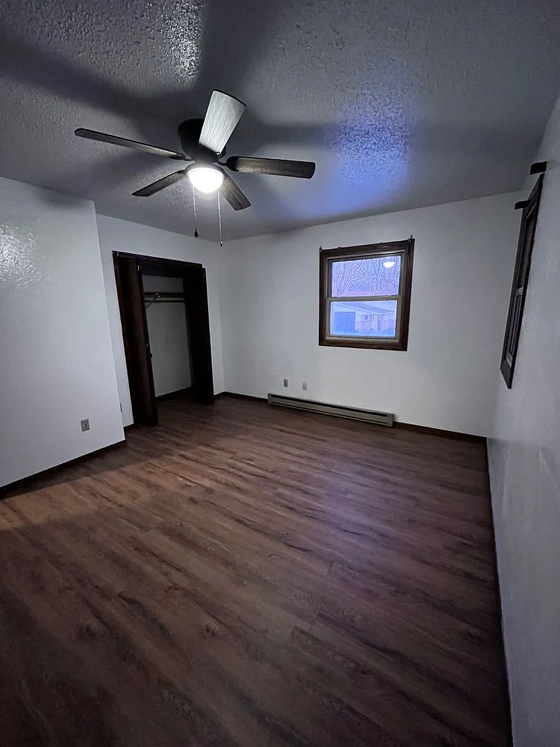 4 Bedroom 2 Bath House Fully Fenced Yard Hazen — Photo 4