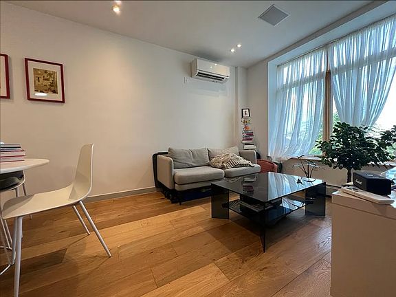 2nd image of 358 Weirfield St #2A