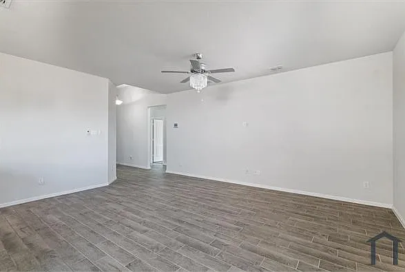 4 bed, 1773 sqft, $3,000 — Photo 4