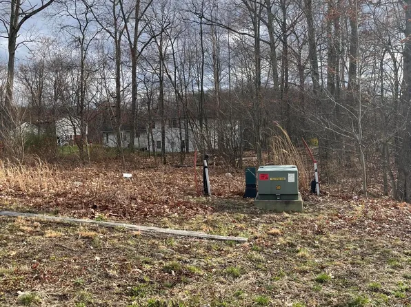 Whispering Way, Pittston, PA 18640