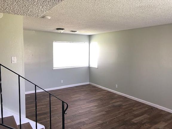 2nd image of 2616 Kansas Way
