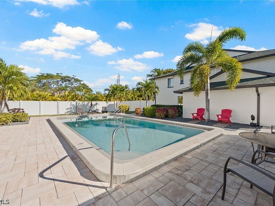 1st image of 1519 Cape Coral Pkwy W APT 9