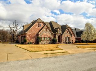 2674 Willow Bend Cir, Springdale, AR 72762