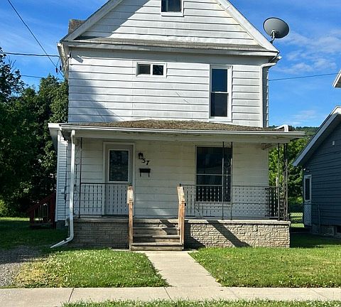 4th image of 57 Cedar St