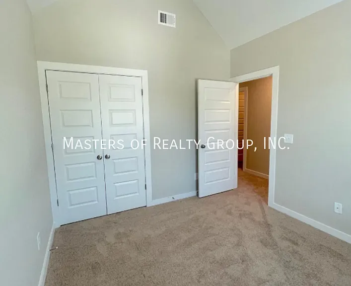 329 Shiloh Creek Dr — Photo 18