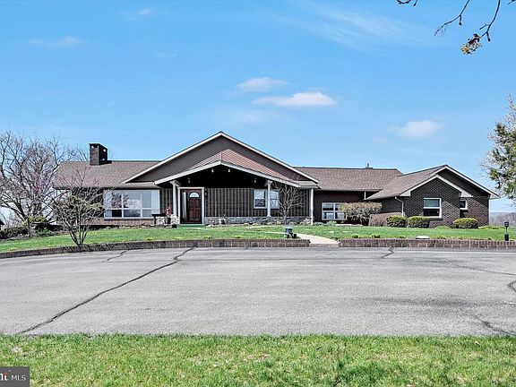 3rd image of 57 Arboretum Rd