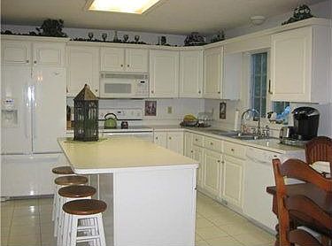 3rd image of 4506 Grand Harbour Dr