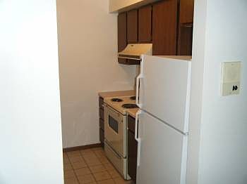 2nd image of 339 Bluff Ave APT 1G