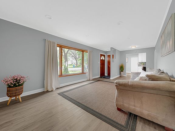 4th image of 1415 Deerfield Pl