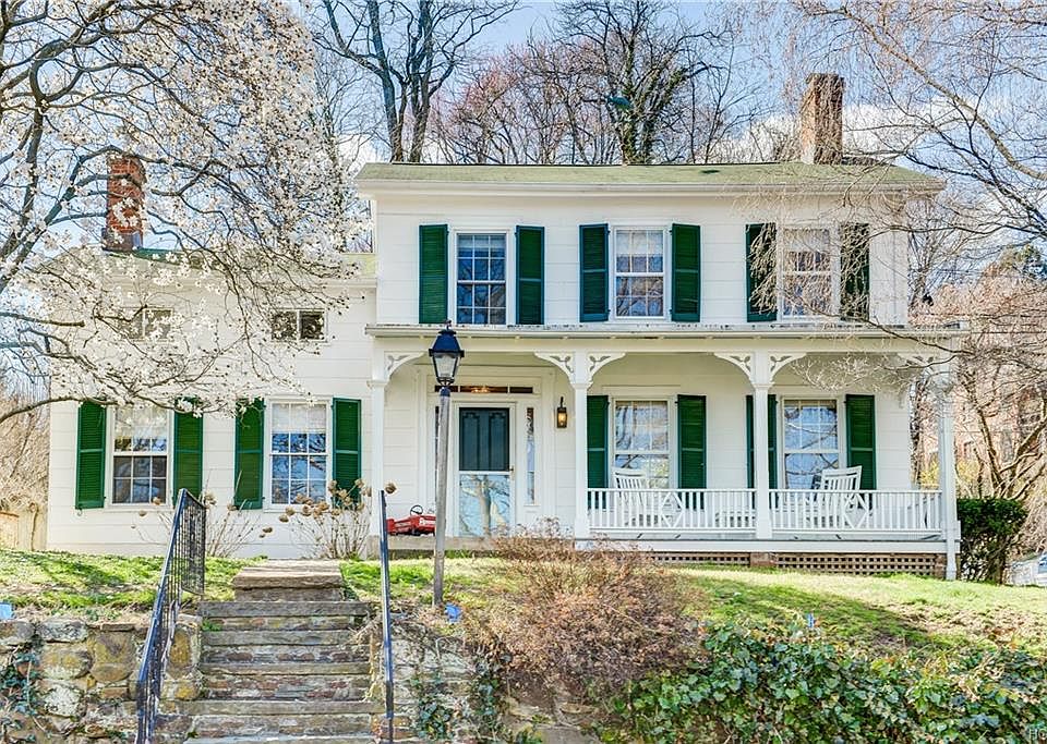 1st image of 312 Ellen St