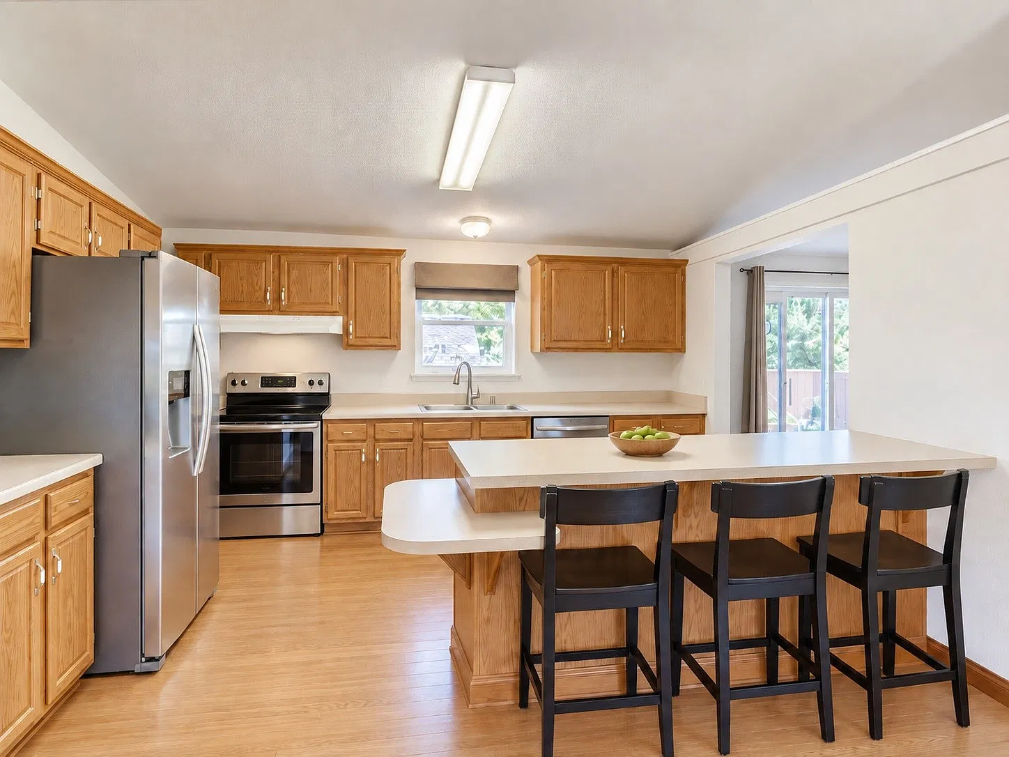 6 bed, 1.0 bath, $820 — Photo 4