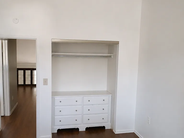 11987 E Yale Ave — Photo 2
