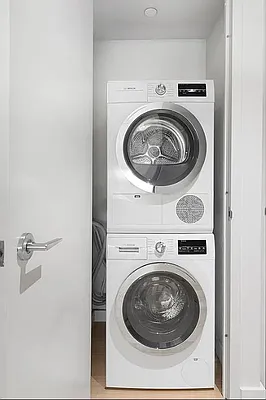 Rented by Corcoran | media 17