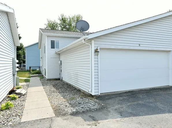 3159 17th St S #B, Fargo, ND 58103