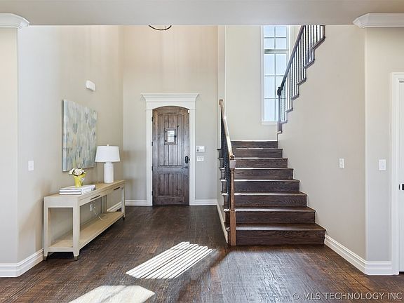 5th image of 10924 N 81st East Pl
