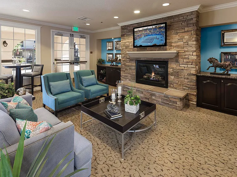 Overture Riverwalk 55+ Apartment Homes — Photo 34