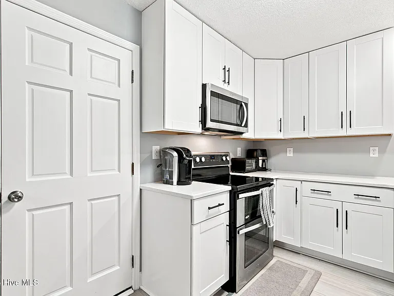 7228 Quail Woods Rd — Photo 6