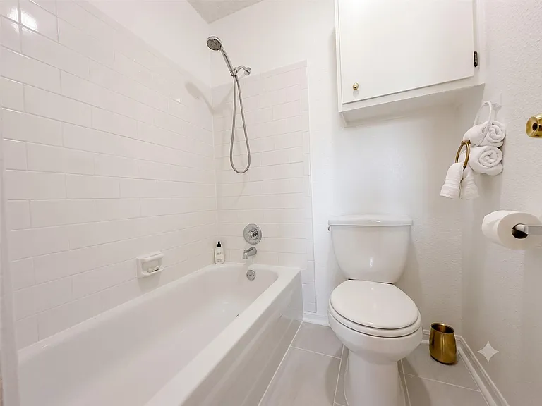 1500 Bay Area Blvd #440 — Photo 9