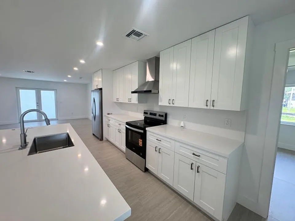 13177 47th Ct N