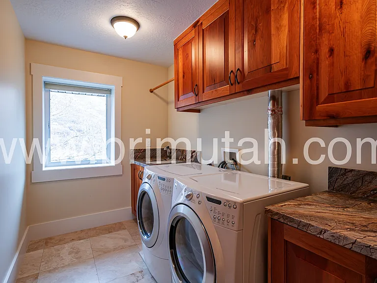 105 N Young Oak Rd — Photo 25